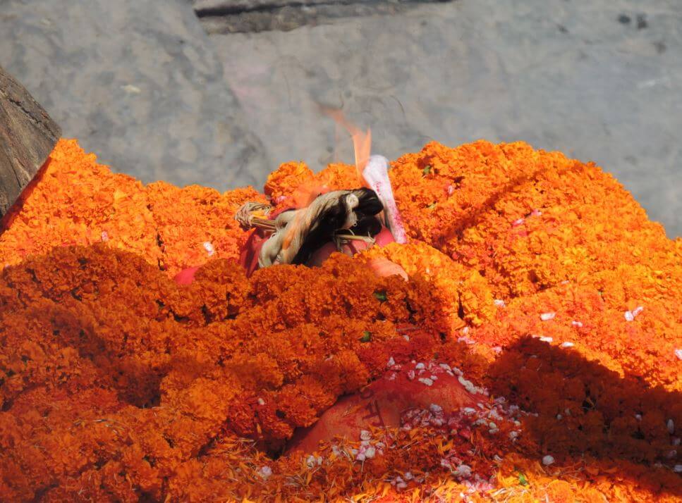 hindu rituals after death of mother